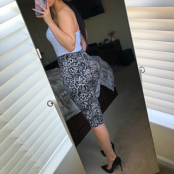 NWT black and white Rampage pencil skirt size S - Picture 2 of 5